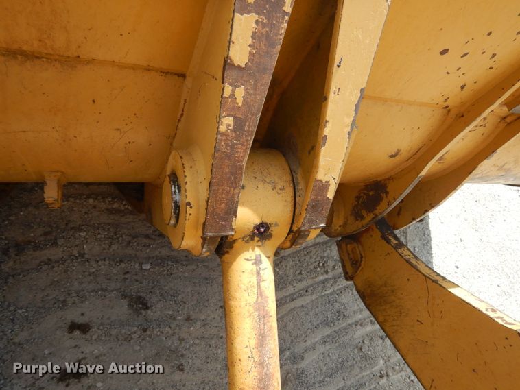 image for item IL9492 1997 Caterpillar 953C  track loader