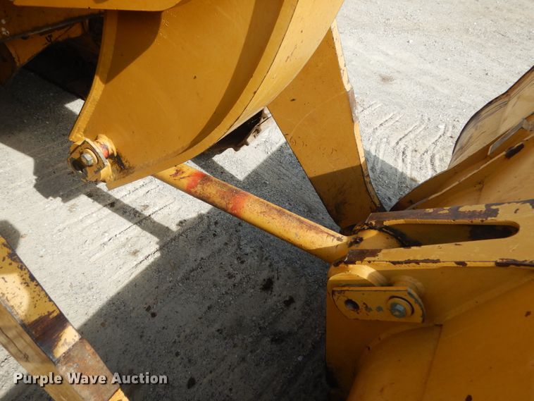 image for item IL9492 1997 Caterpillar 953C  track loader
