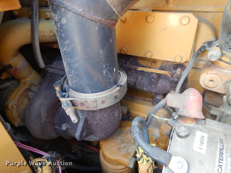 image for item IL9492 1997 Caterpillar 953C  track loader