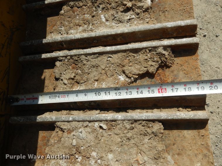 image for item IL9492 1997 Caterpillar 953C  track loader