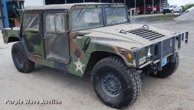 image for item IL9493 1991 Am General HMMWVM998  Humvee SUV