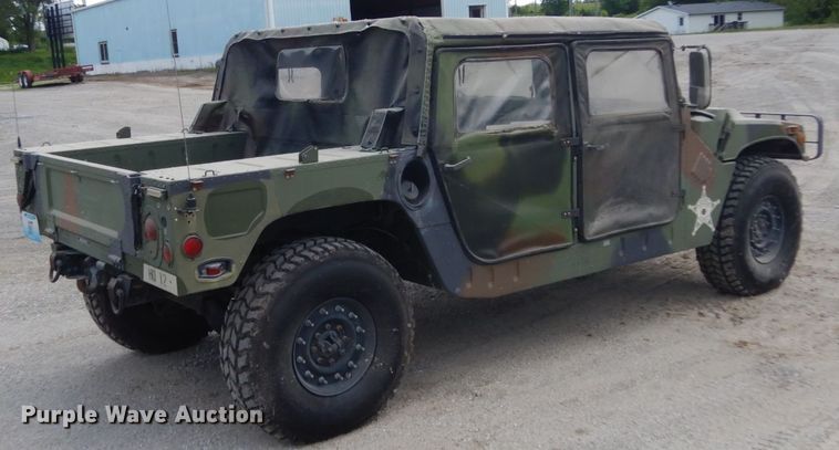 image for item IL9493 1991 Am General HMMWVM998  Humvee SUV