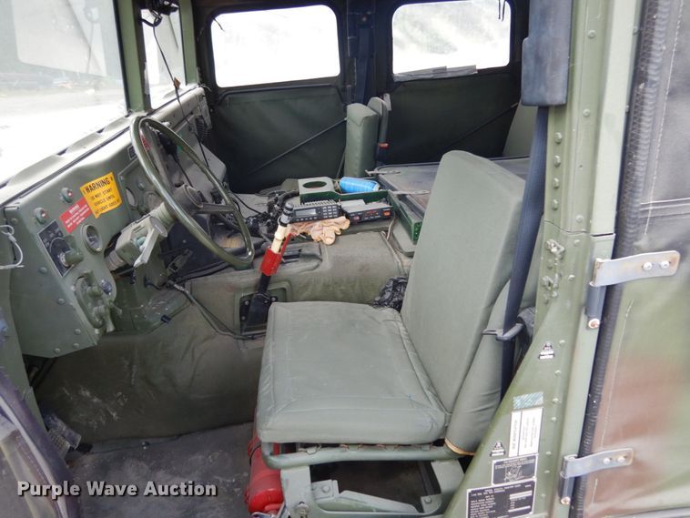 image for item IL9493 1991 Am General HMMWVM998  Humvee SUV