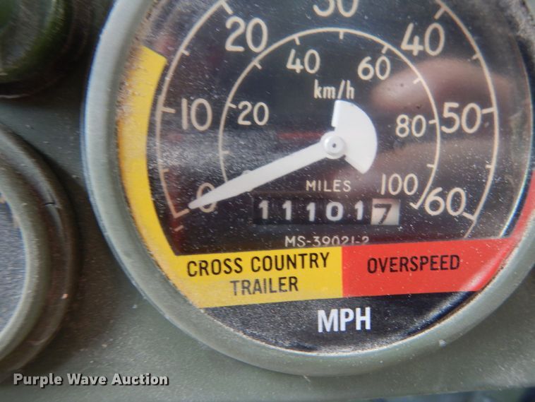 image for item IL9493 1991 Am General HMMWVM998  Humvee SUV