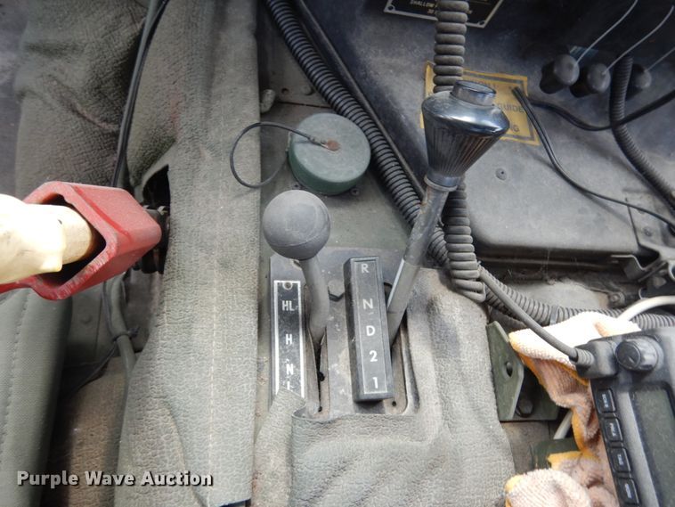 image for item IL9493 1991 Am General HMMWVM998  Humvee SUV