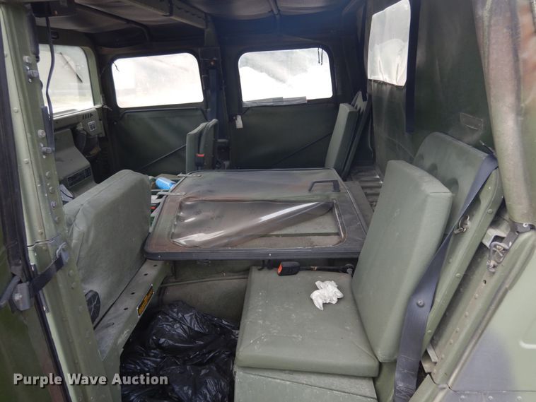 image for item IL9493 1991 Am General HMMWVM998  Humvee SUV