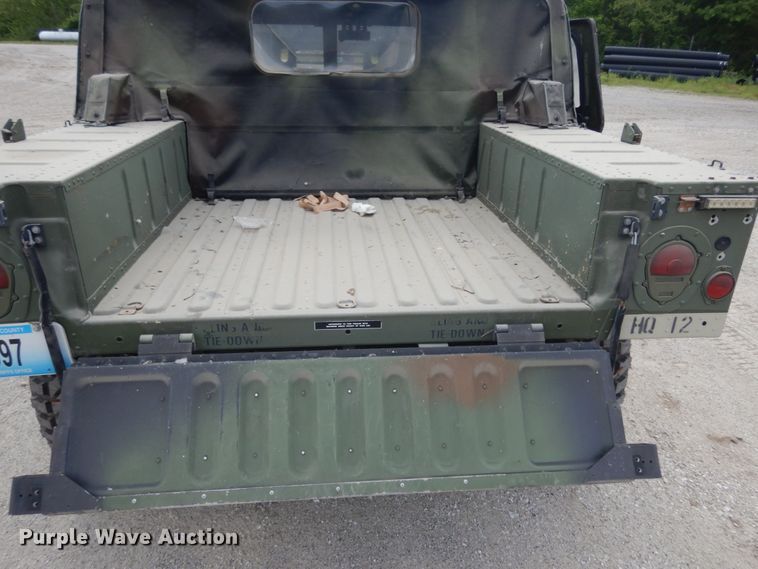 image for item IL9493 1991 Am General HMMWVM998  Humvee SUV