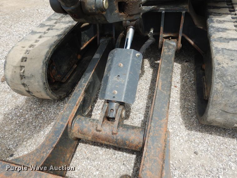 image for item IL9495 2015 Bobcat E32  mini excavator