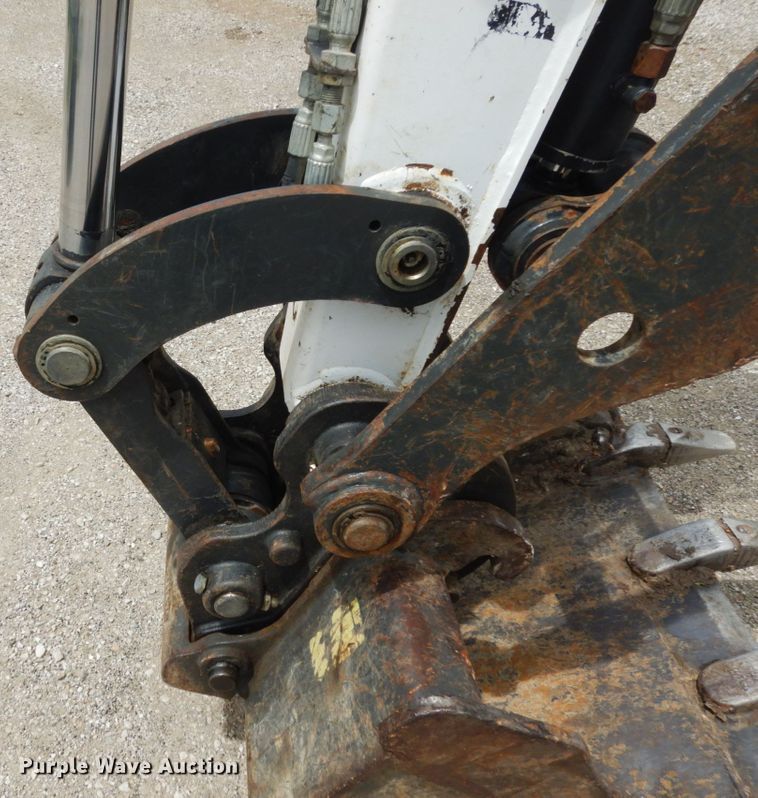 image for item IL9495 2015 Bobcat E32  mini excavator