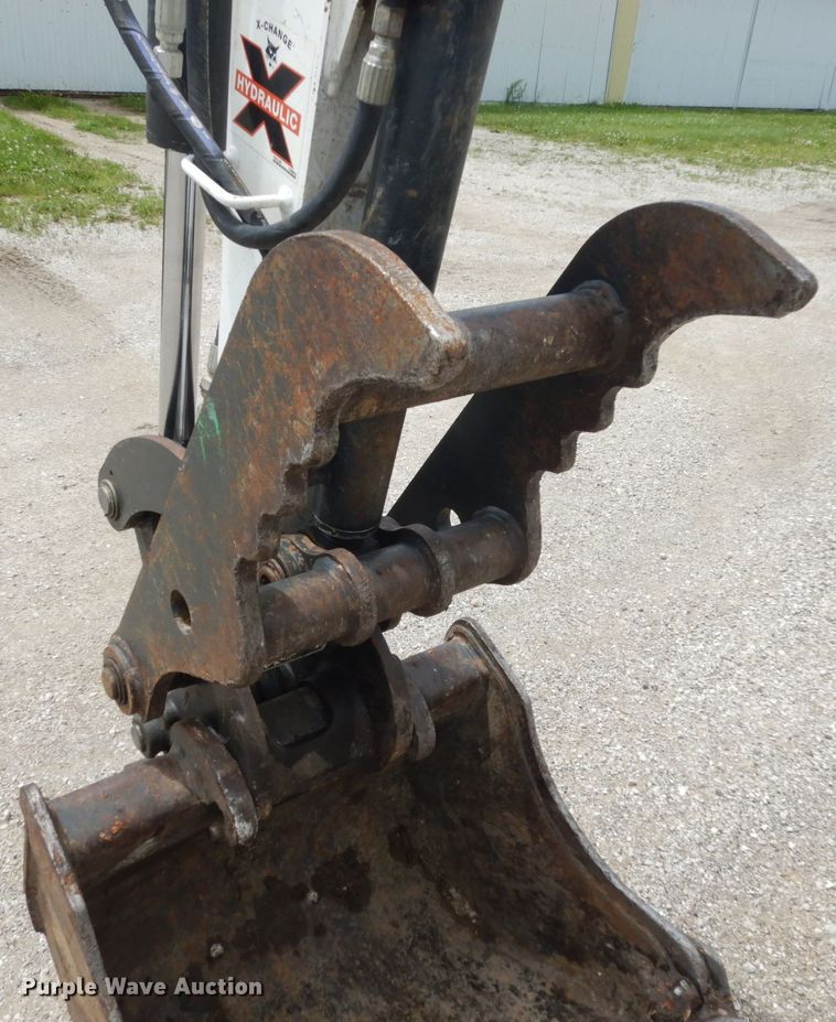 image for item IL9495 2015 Bobcat E32  mini excavator