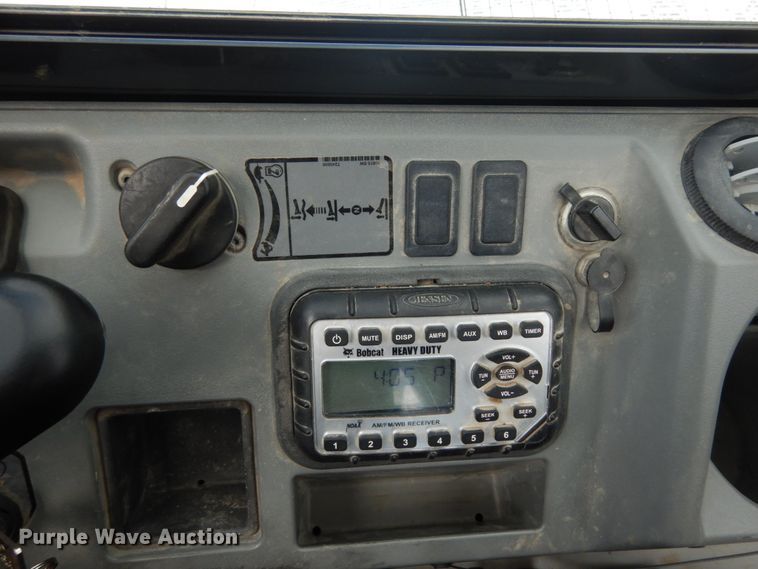 image for item IL9495 2015 Bobcat E32  mini excavator