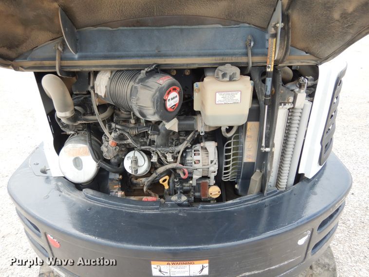 image for item IL9495 2015 Bobcat E32  mini excavator