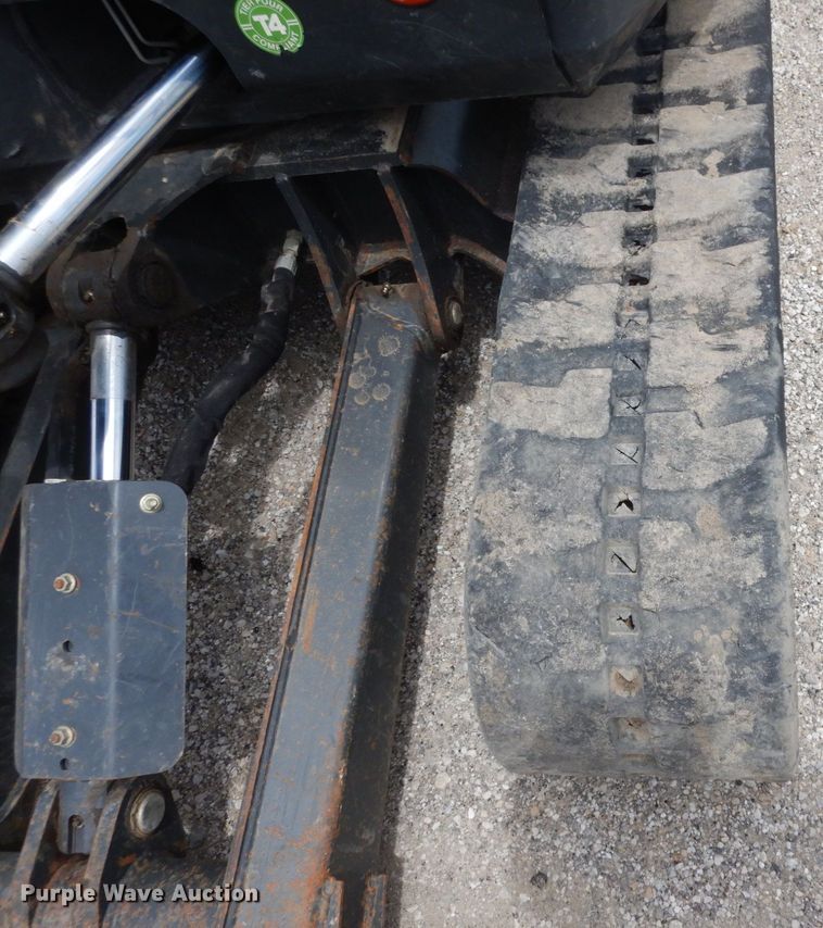 image for item IL9495 2015 Bobcat E32  mini excavator