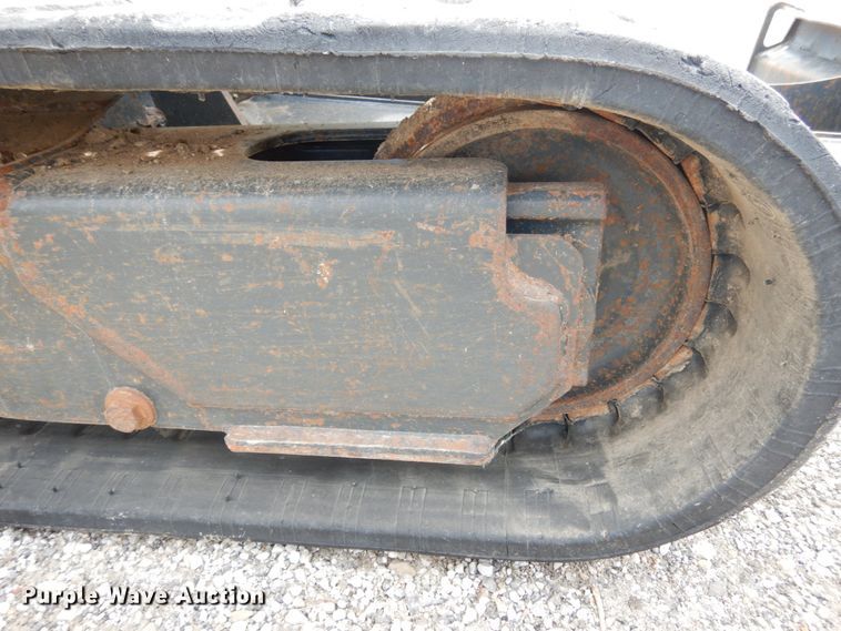 image for item IL9495 2015 Bobcat E32  mini excavator