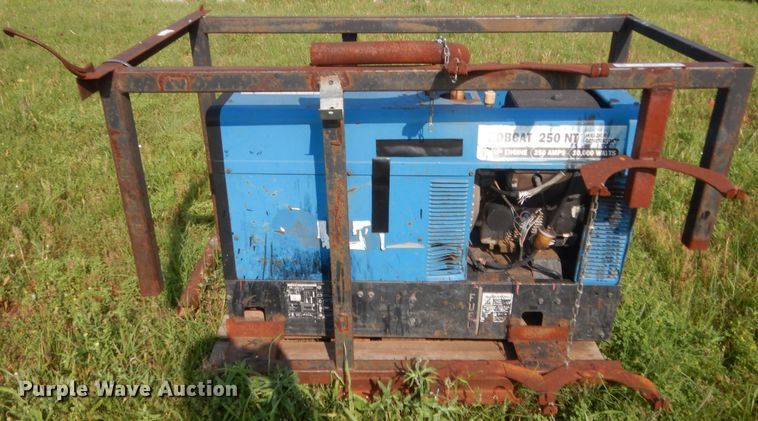image for item IP9935 Miller Bobcat 250  welder