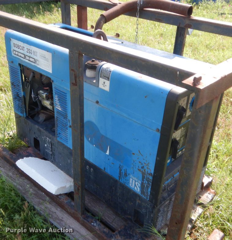 image for item IP9935 Miller Bobcat 250  welder