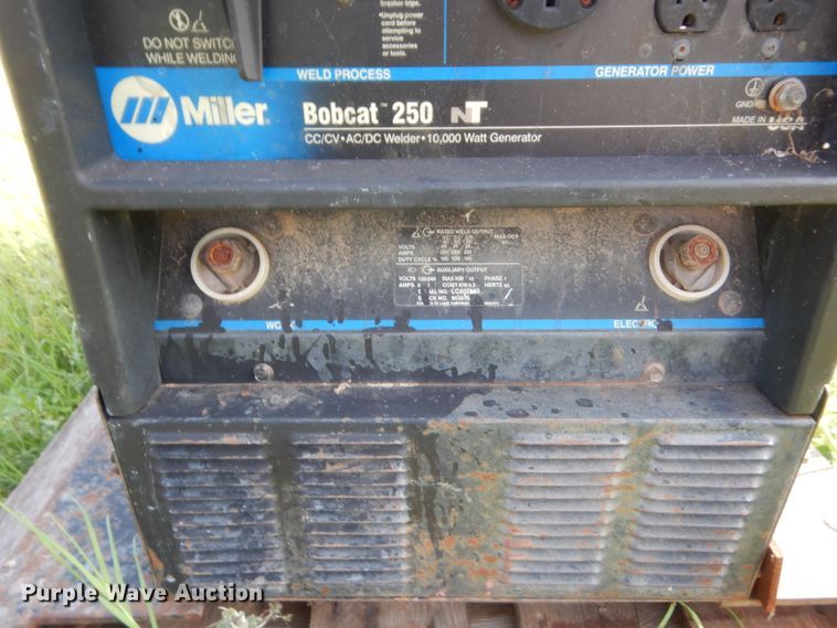 image for item IP9935 Miller Bobcat 250  welder