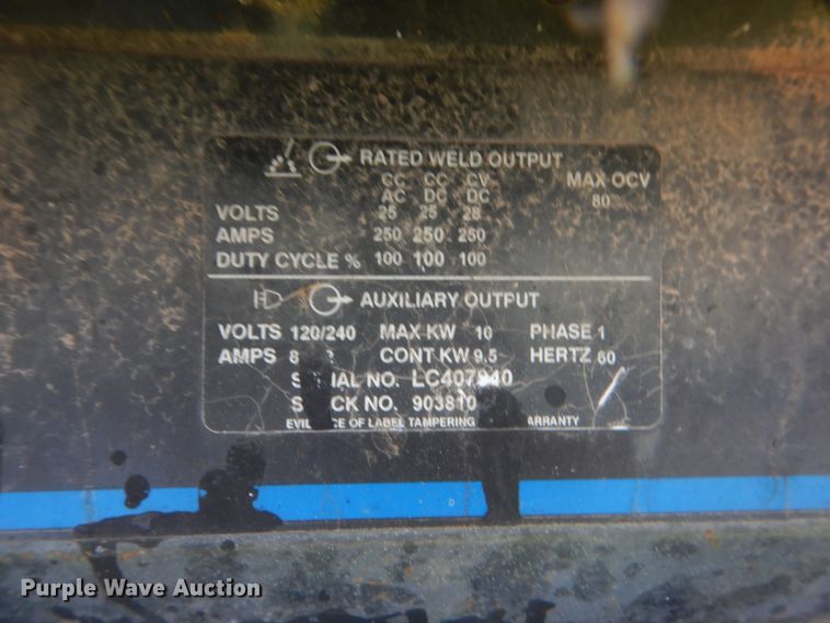 image for item IP9935 Miller Bobcat 250  welder