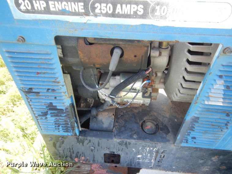 image for item IP9935 Miller Bobcat 250  welder