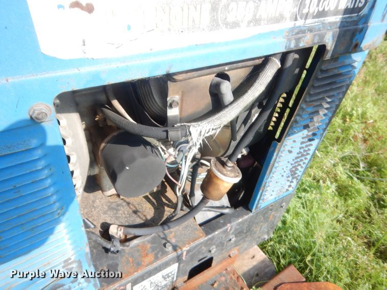 image for item IP9935 Miller Bobcat 250  welder