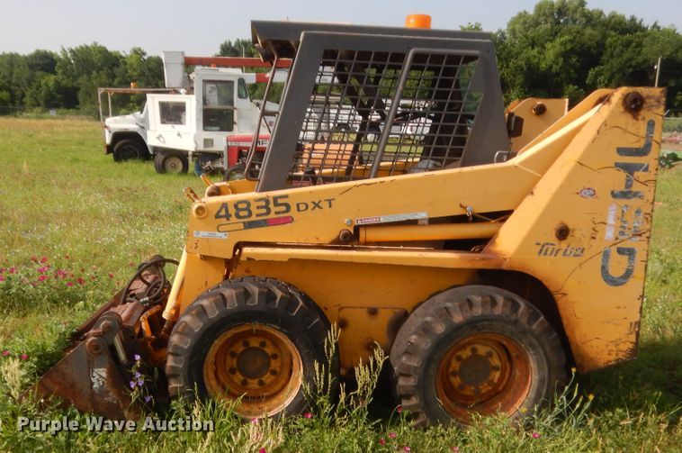 image for item IP9938 Gehl 4835DXT  skid steer loader