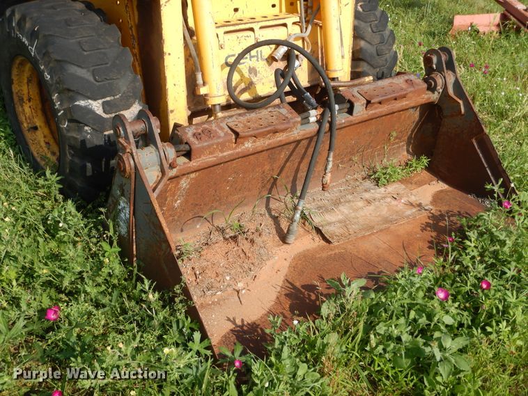 image for item IP9938 Gehl 4835DXT  skid steer loader