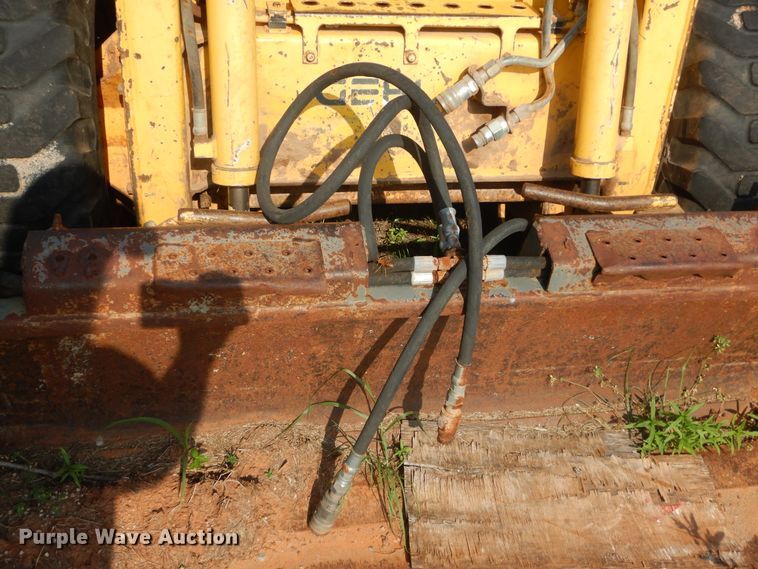 image for item IP9938 Gehl 4835DXT  skid steer loader