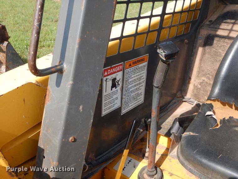 image for item IP9938 Gehl 4835DXT  skid steer loader
