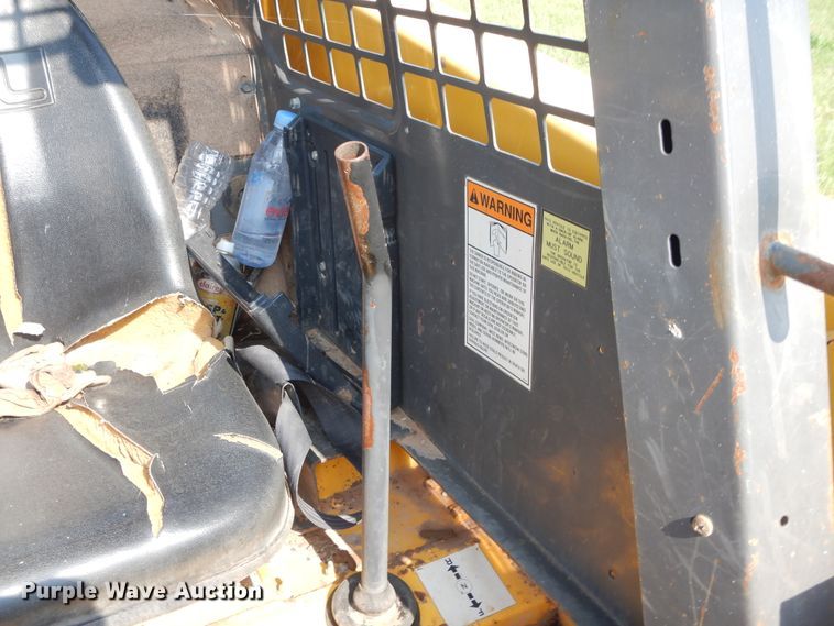 image for item IP9938 Gehl 4835DXT  skid steer loader