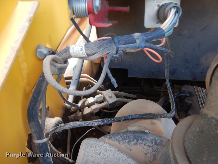 image for item IP9938 Gehl 4835DXT  skid steer loader