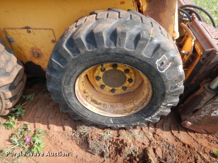 image for item IP9938 Gehl 4835DXT  skid steer loader