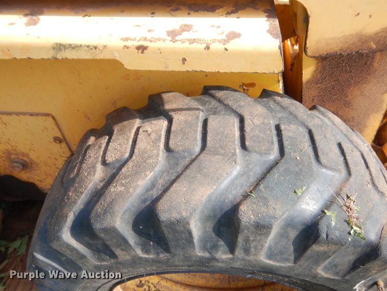 image for item IP9938 Gehl 4835DXT  skid steer loader