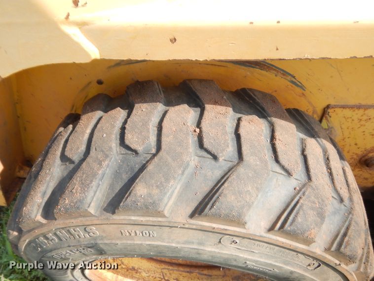 image for item IP9938 Gehl 4835DXT  skid steer loader