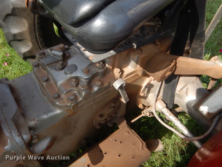 image for item IP9942 1980 Massey Ferguson 230  tractor