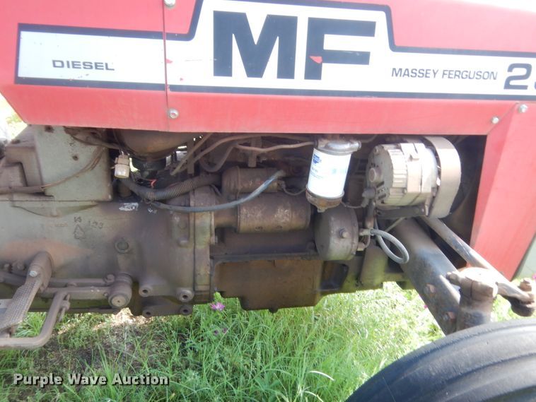 image for item IP9942 1980 Massey Ferguson 230  tractor