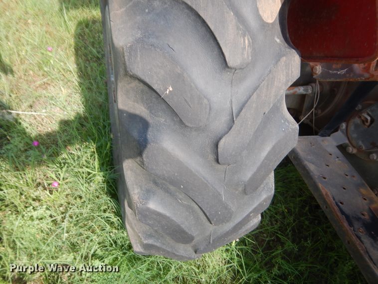 image for item IP9942 1980 Massey Ferguson 230  tractor