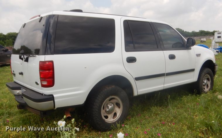 image for item IP9947 2001 Ford Expedition  SUV
