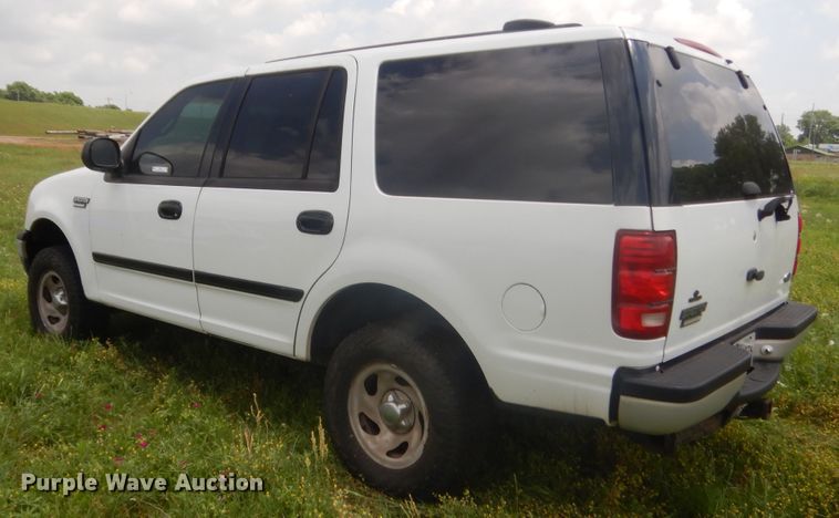 image for item IP9947 2001 Ford Expedition  SUV
