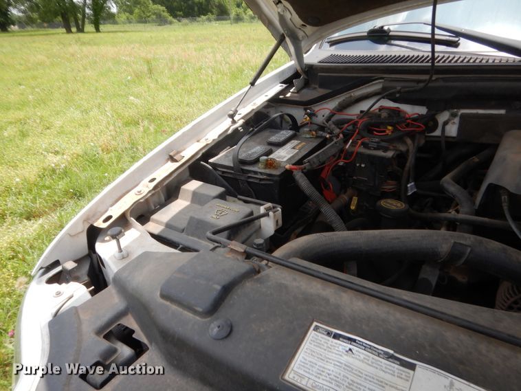 image for item IP9947 2001 Ford Expedition  SUV