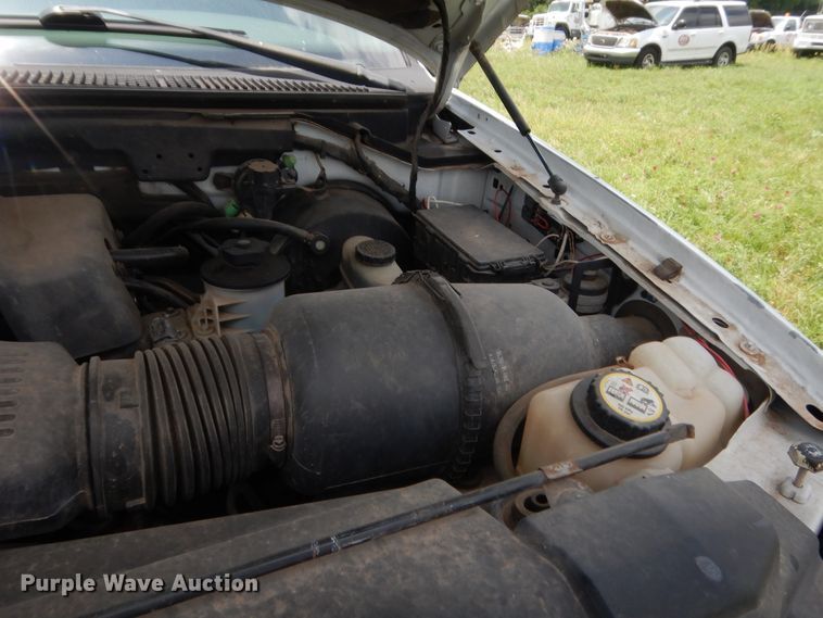 image for item IP9947 2001 Ford Expedition  SUV