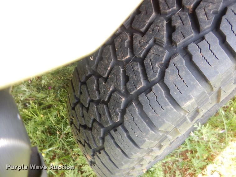 image for item IP9947 2001 Ford Expedition  SUV