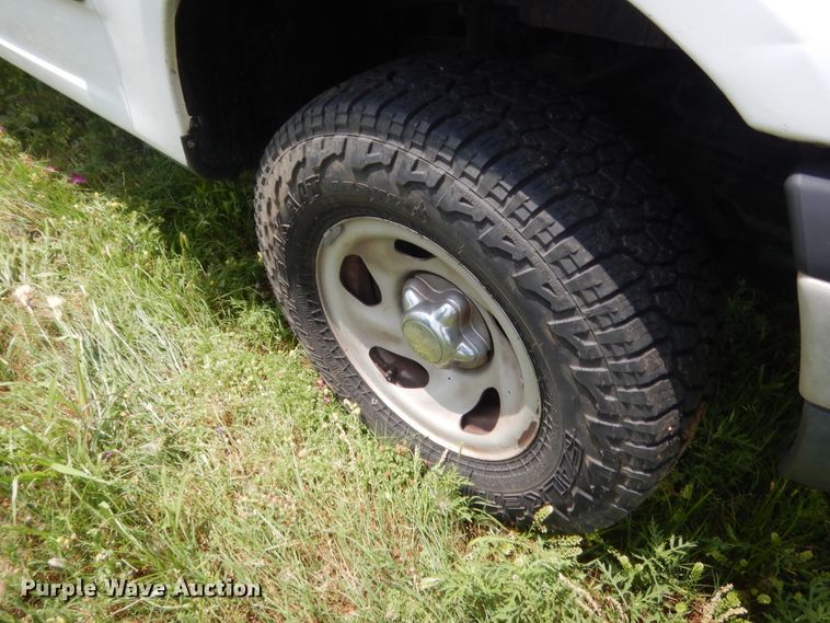 image for item IP9947 2001 Ford Expedition  SUV