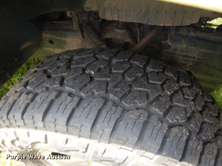 image for item IP9947 2001 Ford Expedition  SUV