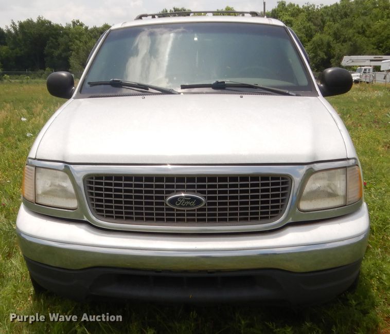 image for item IP9948 2000 Ford Expedition  SUV