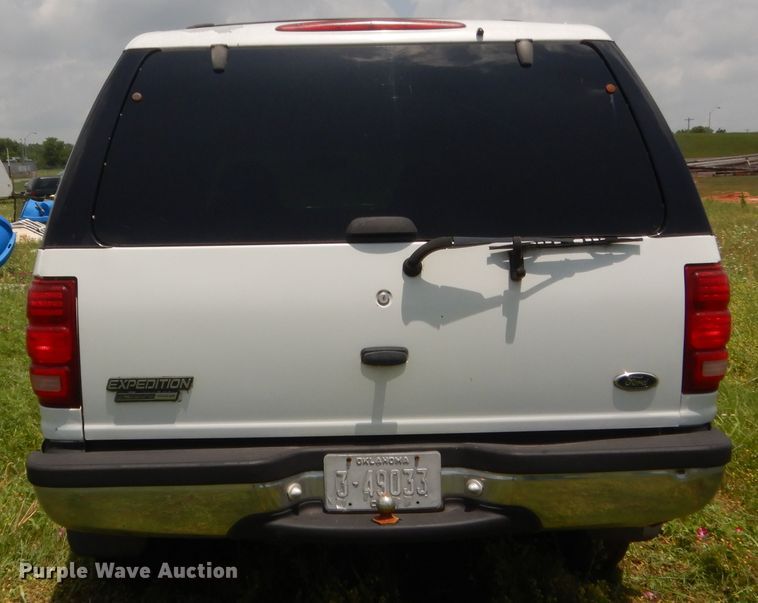 image for item IP9948 2000 Ford Expedition  SUV