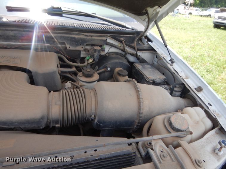 image for item IP9948 2000 Ford Expedition  SUV