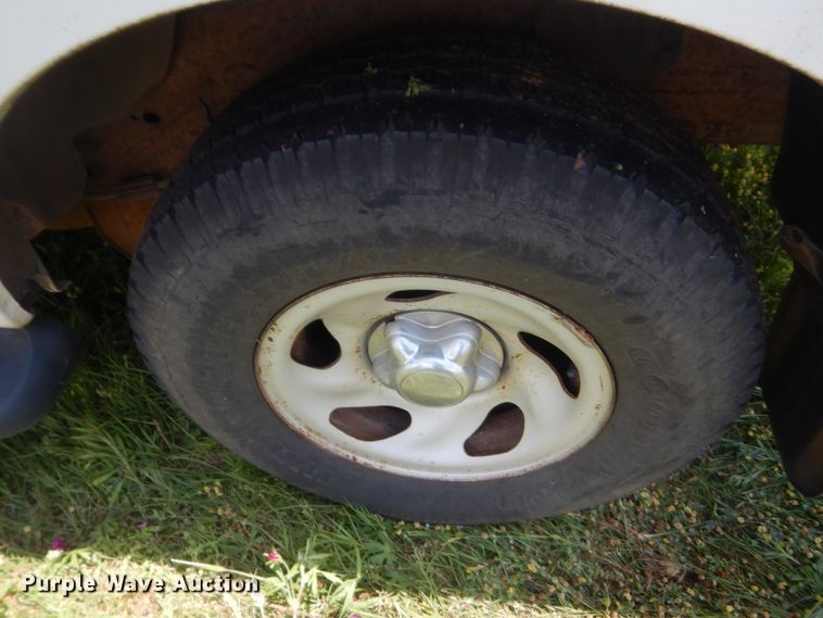 image for item IP9948 2000 Ford Expedition  SUV