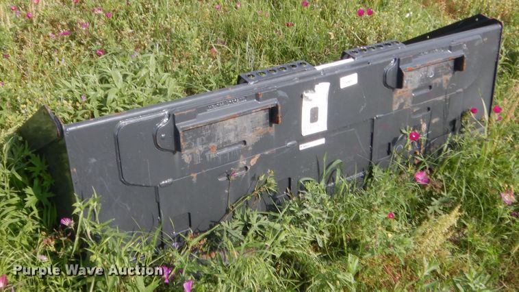 image for item IP9954 Bobcat  67"W skid steer bucket