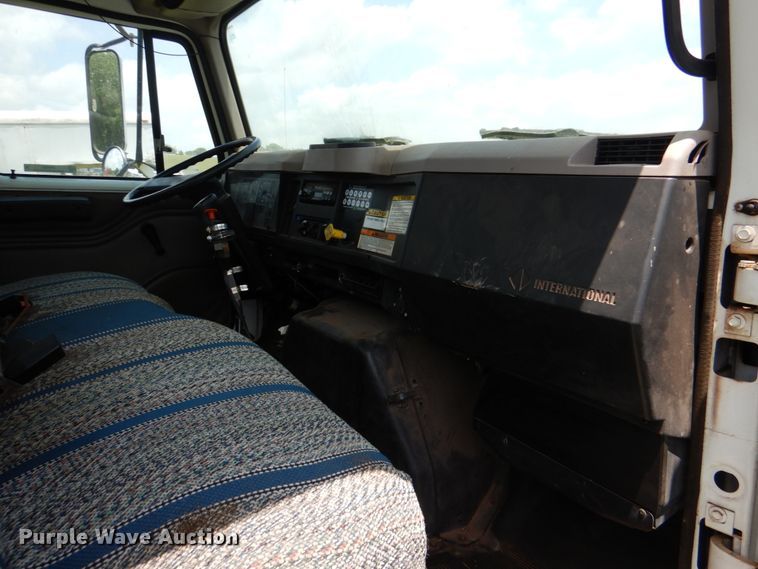 image for item IP9960 1998 International 4700  bucket truck