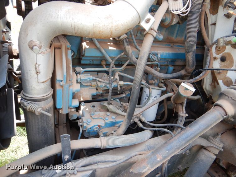 image for item IP9960 1998 International 4700  bucket truck